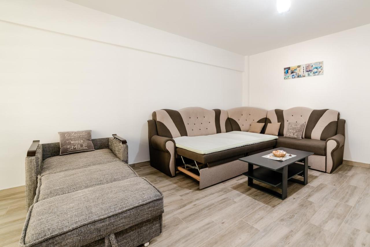 Derya Suites - Mamaia Nord Năvodari Exterior foto